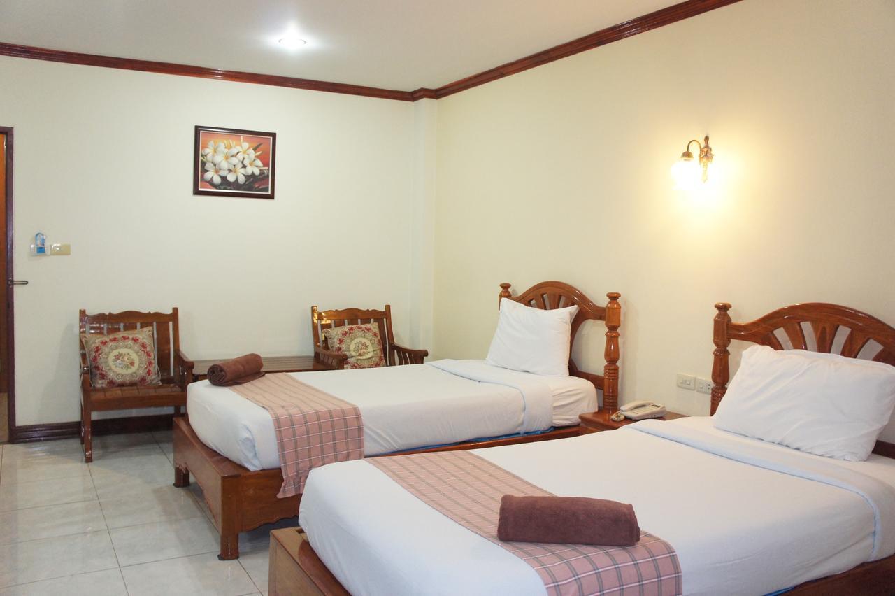 Sp Residence Nakhon Phanom Extérieur photo