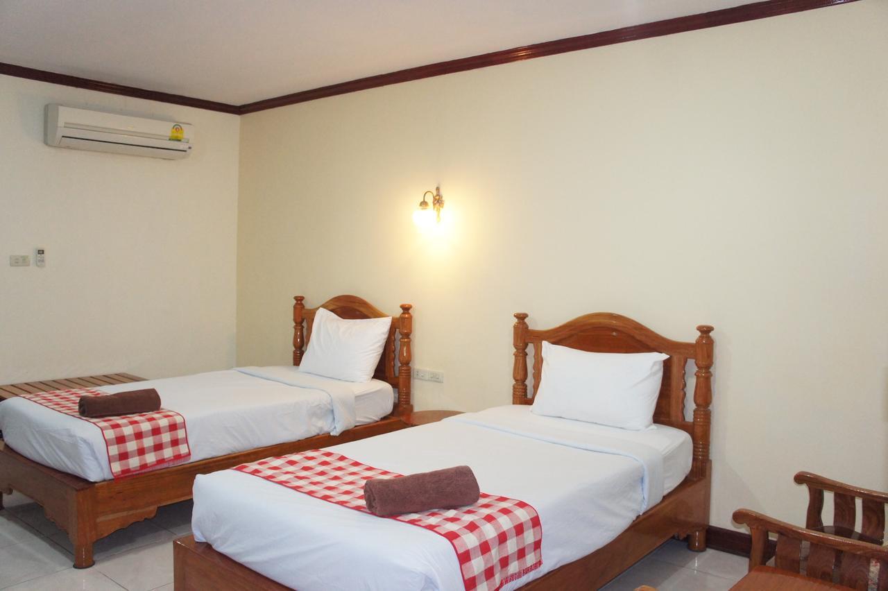 Sp Residence Nakhon Phanom Extérieur photo