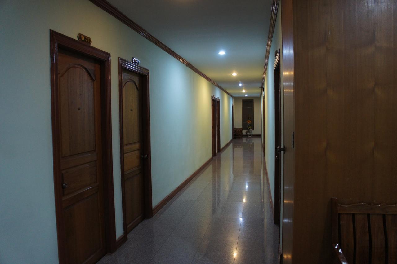 Sp Residence Nakhon Phanom Extérieur photo