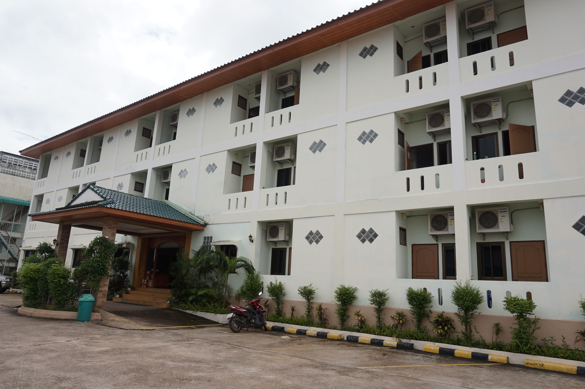 Sp Residence Nakhon Phanom Extérieur photo